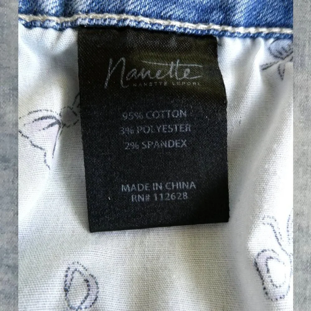 Nanette Embroidered Shorts 24W